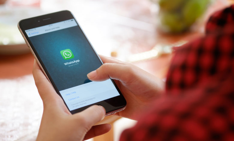 WhatsApp has announced to discontinue to support old iOS and Android phones. The app will stop working itself on these phones throughout the globe, the US in particular from the first of January.