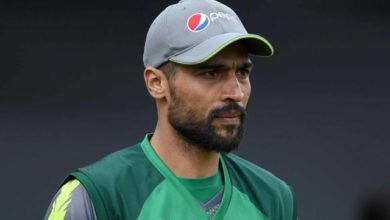 Pakistan fast bowler Mohammad Aamir announces retirement from cricket, will make official announcement in next two days