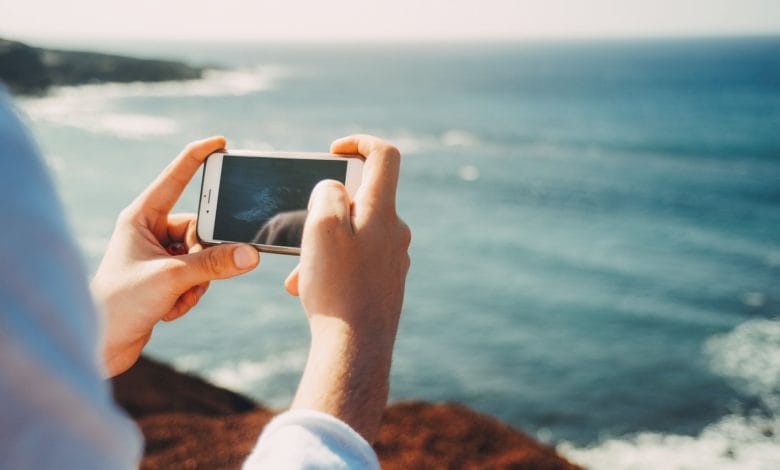 Companies address the selfie camera notch dilemma