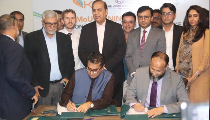 KE, Sindh Govt and World Bank sign MoU to add 350MW Solar Power Projects