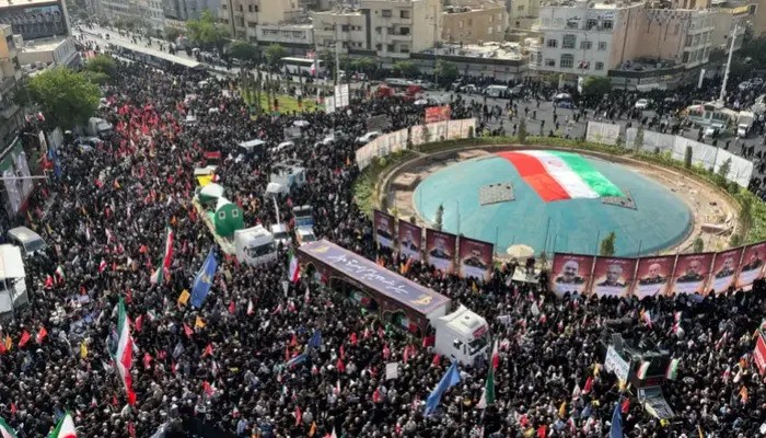 Iran Holds State Funeral for War Victims Amid Trump-Khamenei Row