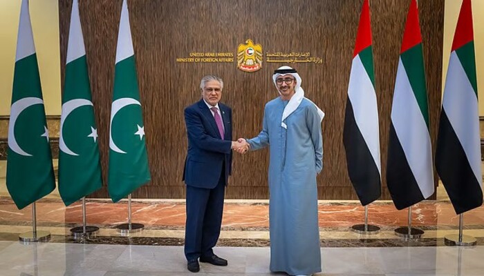 Pakistan, UAE Sign Visa-Free Entry Deal to Boost Bilateral Ties
