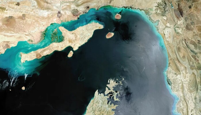 U.S. Warns China Over Potential Hormuz Blockade by Iran